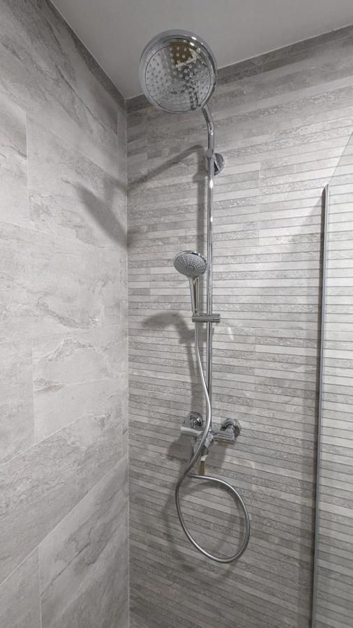Hydros Apartment Ripoll Exterior photo