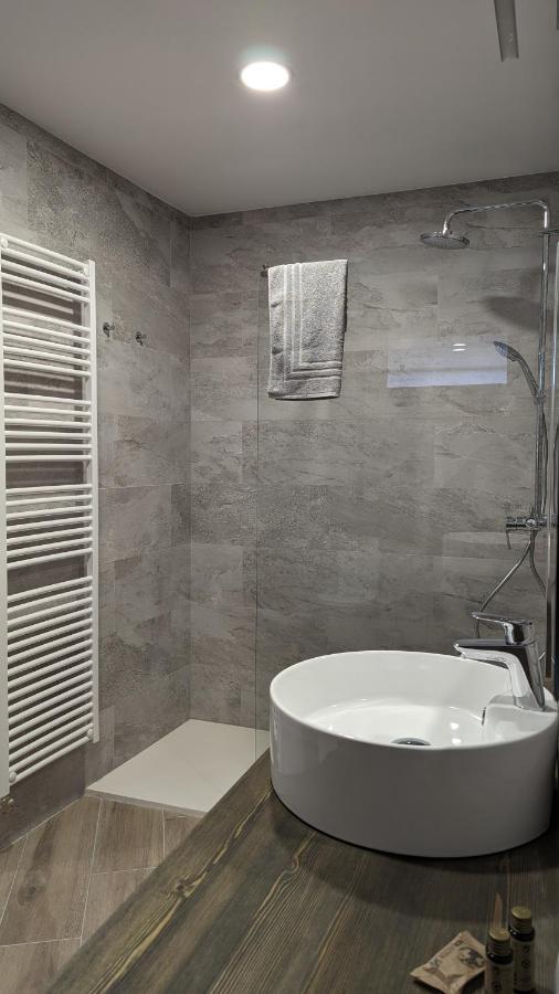 Hydros Apartment Ripoll Exterior photo